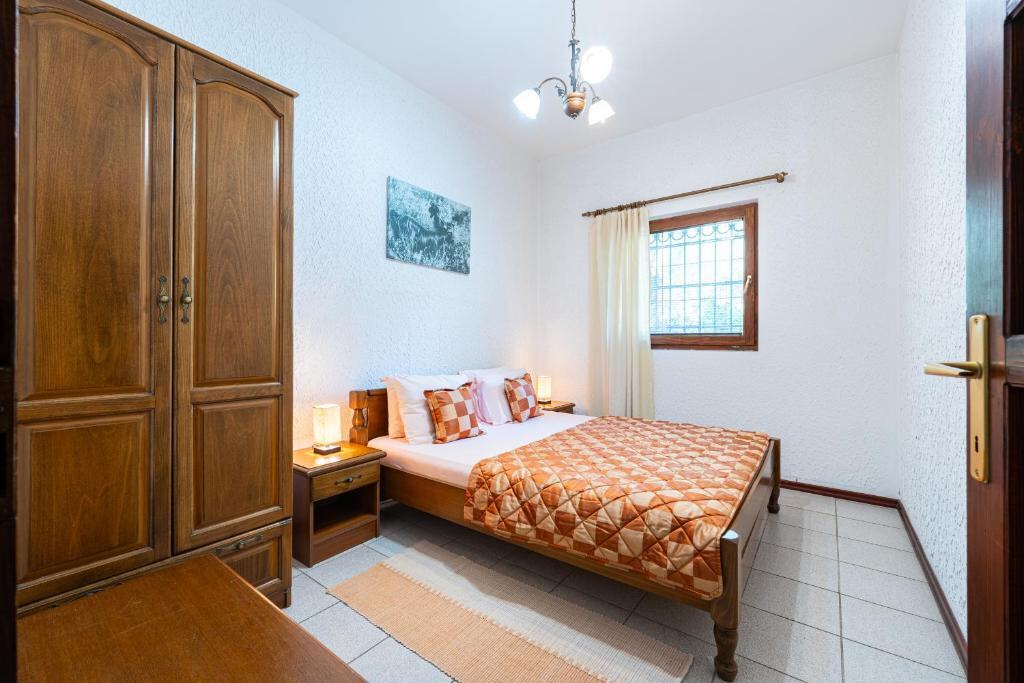 One-Bedroom Apartment at Hotel Dubrava, Budva